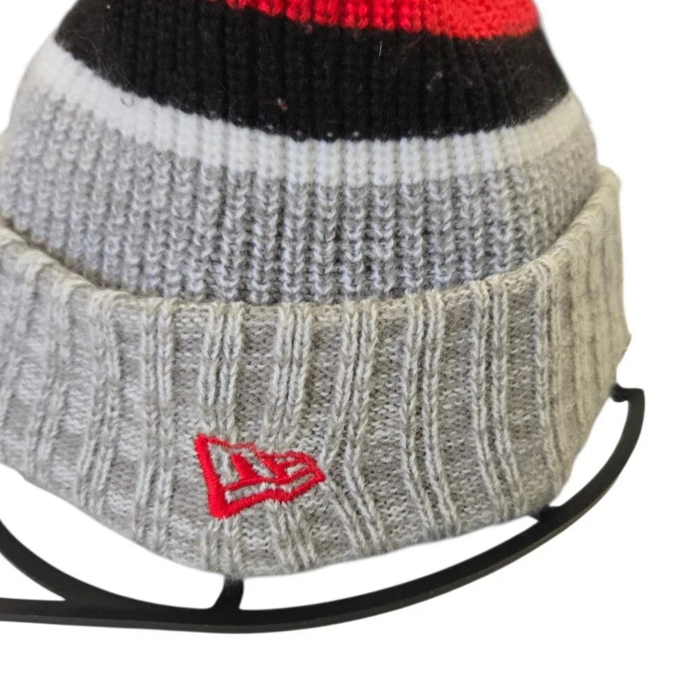 🏈 New Era Kansas City Chiefs Pom Beanie | Gray Red Black NFL Knit Winter Hat